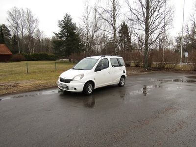 begagnad Toyota Yaris Verso 1.3 VVT-i