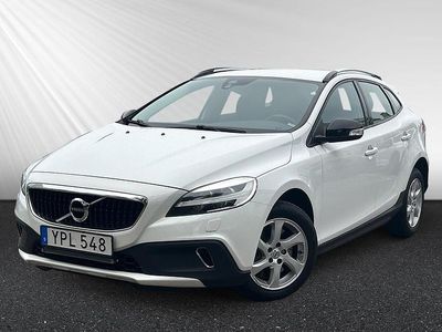 Vit Begagnad 2018 Volvo V40 CC Kombi | 159 900 kr (Marknadspris)