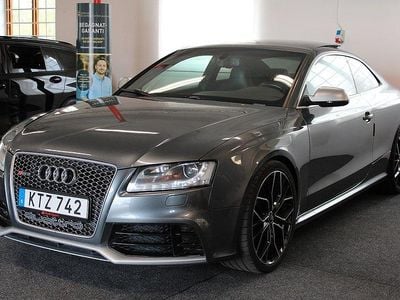 Grå Begagnad 2011 Audi RS5 Premium Sportkupé | 279 900 kr