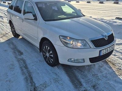 Begagnad Skoda Octavia 140 HK (102 kW) 2012