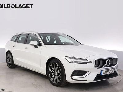 Vit Begagnad 2022 Volvo V60 Kombi | 294 500 kr (Bra pris)
