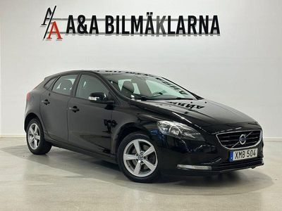 Begagnad Volvo V40 Kinetic 120 HK (88 kW) 2015 Svart Halvkombi