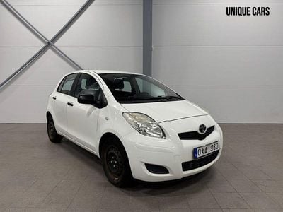 Begagnad Toyota Yaris 69 HK (50 kW) 2010 Vit Halvkombi