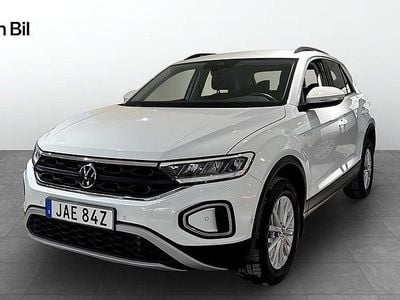 Pure white Begagnad 2022 VW T-Roc Life SUV | 269 900 kr (Marknadspris)