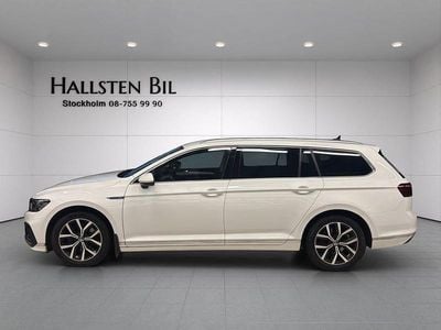 Vit Begagnad 2021 VW Passat Executive Kombi | 239 000 kr (Marknadspris)