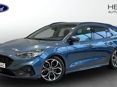 Begagnad Ford Focus ST-Line X 181 HK (133 kW) 2022 Blå Kombi