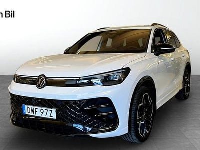 Vit Ny 2025 VW Tiguan R-line SUV | 579 900 kr (Lite dyr)
