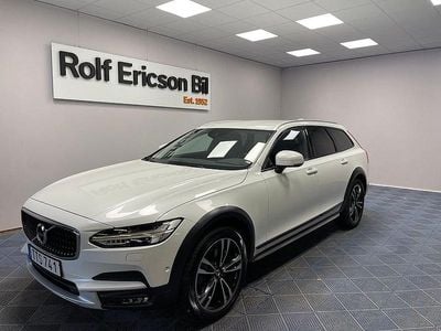 Begagnad Volvo V90 CC Business Edition 190 HK (139 kW) 2017 Vit Kombi