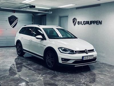 Vit Begagnad 2018 VW Golf Alltrack Kombi | 169 900 kr (Marknadspris)