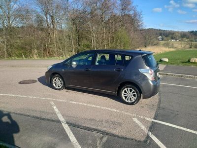 begagnad Toyota Verso 1.8 Valvematic Euro 5