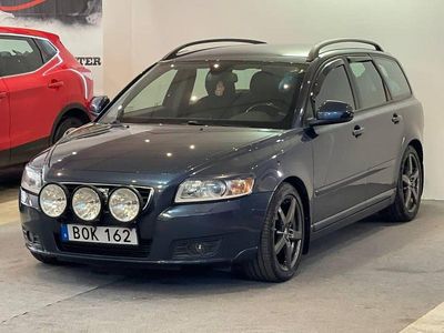 Blå Begagnad 2011 Volvo V50 Kinetic Kombi | 79 900 kr (Lite dyr)