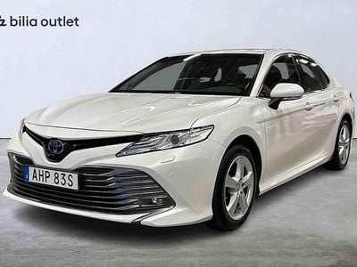 Vit Begagnad 2019 Toyota Camry Hybrid Sedan | 269 900 kr