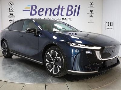 Blå Ny 2025 Mazda 6e Takumi-Line Halvkombi | 481 500 kr (Lite dyr)