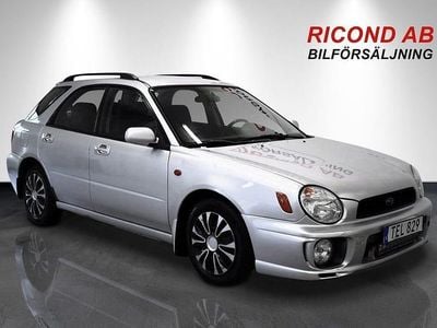 Ljusgrå Begagnad 2002 Subaru Impreza Kombi | 49 900 kr (Marknadspris)