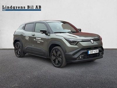 Grön metallic/ svart Ny 2025 Suzuki Vitara SUV | 498 800 kr