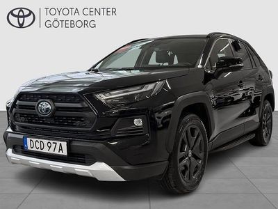 Svart Begagnad 2022 Toyota RAV4 Hybrid SUV | 389 900 kr (Marknadspris)