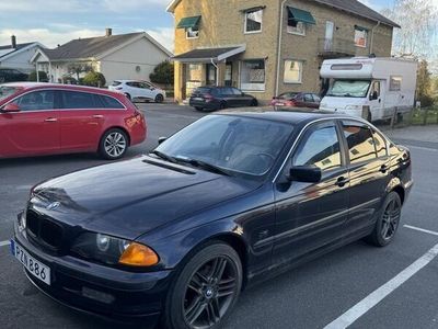 begagnad BMW 320 i e46