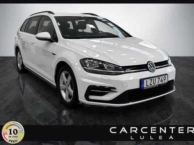 Vit Begagnad 2017 VW Golf VII R-line Kombi | 169 800 kr (Marknadspris)