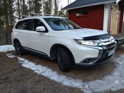 Begagnad Mitsubishi Outlander 150 HK (110 kW) 2017 SUV