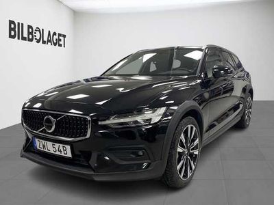 Begagnad 2024 Volvo V60 CC Kombi | 424 800 kr (Marknadspris)