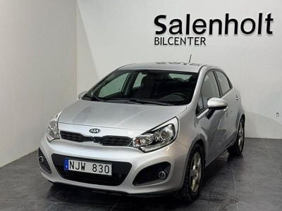 Begagnad Kia Rio 84 HK (61 kW) 2013 Grå Halvkombi