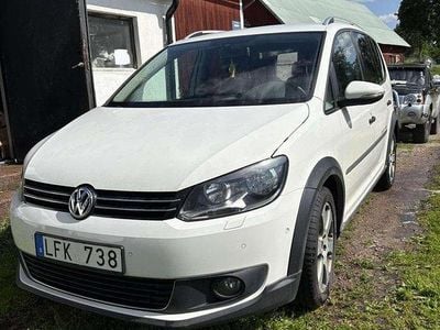 VW Touran Cross