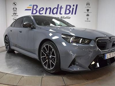 Begagnad BMW M5 Comfort Edition 727 HK (534 kW) 2024 Grå Sedan