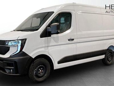 Vit (white) Begagnad 2024 Renault Master Van | 449 875 kr