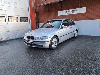 Begagnad BMW 316 116 HK (85 kW) 2001 Grå Halvkombi
