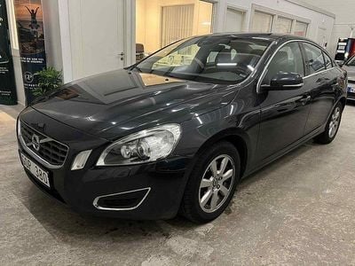 Begagnad Volvo S60 Momentum 163 HK (119 kW) 2011 Grå Sedan