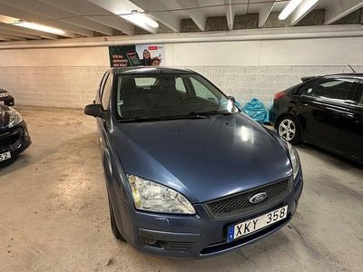 Begagnad Ford Focus 125 HK (91 kW) 2007 Blå