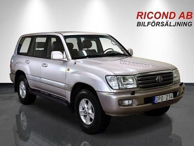 Begagnad Toyota Land Cruiser 204 HK (150 kW) 2005 Silver SUV