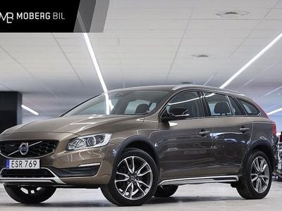Begagnad Volvo V60 CC Standard 150 HK (110 kW) 2018 Brun Kombi