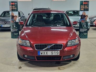 begagnad Volvo S40 2.4 170hk Låg Mil dragkrok Välvårdad Euro 4