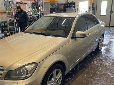 Mercedes C220