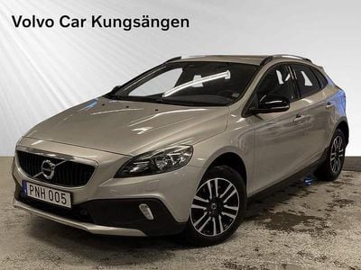 Brun Begagnad 2018 Volvo V40 Business Edition Halvkombi | 199 900 kr (Marknadspris)