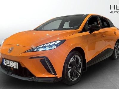 Orange Begagnad 2022 MG MG4 EV Luxury Halvkombi | 249 900 kr (Marknadspris)