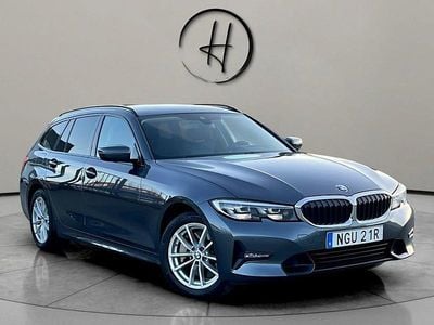 Grå Begagnad 2021 BMW 330 Sport Line Kombi | 234 900 kr