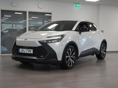 Begagnad Toyota C-HR Style 98 HK (72 kW) 2023 Vit SUV