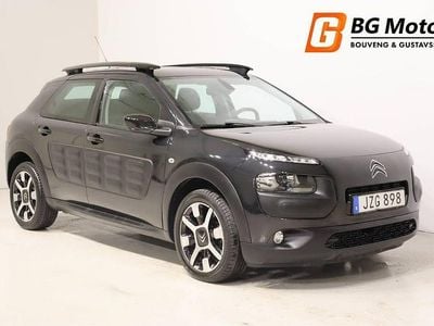 Begagnad Citroën C4 Cactus PureTech 82 HK (60 kW) 2015 Svart Halvkombi