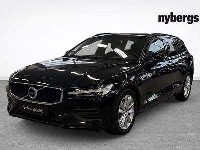 Svart Begagnad 2021 Volvo V60 Momentum Kombi | 285 000 kr (Superpris)