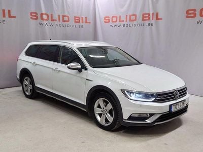 Pure white Begagnad 2019 VW Passat Alltrack Executive Kombi | 179 900 kr (Bra pris)