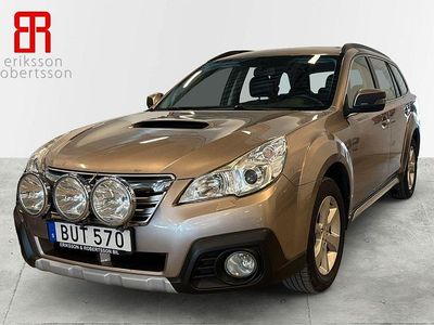 Ljusbrun (brun) Begagnad 2014 Subaru Outback SUV | 139 900 kr (Dyr)