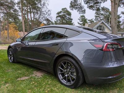 Midnight silver Begagnad 2021 Tesla Model 3 Long Range AWD Sedan | 315 000 kr (Dyr)