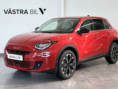 Begagnad Fiat 600 La Prima 115 kW (157 HK) 2024 Röd Halvkombi