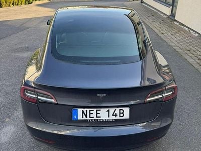 Begagnad 2021 Tesla Model 3 Standard Range Plus Sedan | 275 000 kr (Lite dyr)