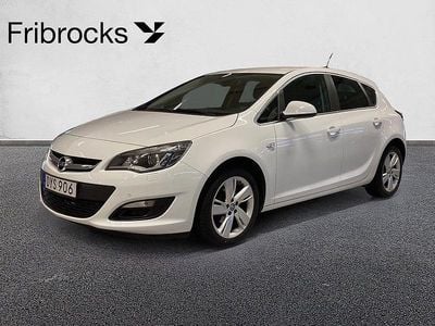 Begagnad Opel Astra 140 HK (102 kW) 2014 Vit Halvkombi