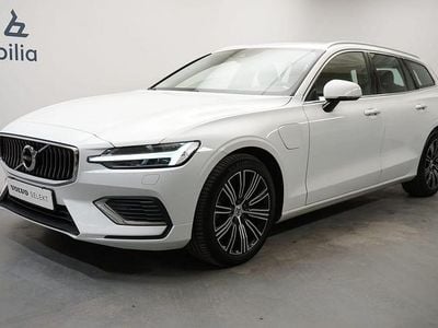 Vit Begagnad 2022 Volvo V60 Inscription Kombi | 319 900 kr