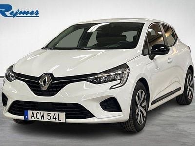 Vit Begagnad 2023 Renault Clio V Equilibre Halvkombi | 148 800 kr (Marknadspris)
