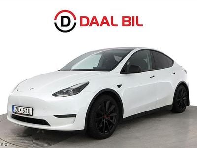 Vit Begagnad 2022 Tesla Model Y Performance SUV | 419 700 kr (Marknadspris)